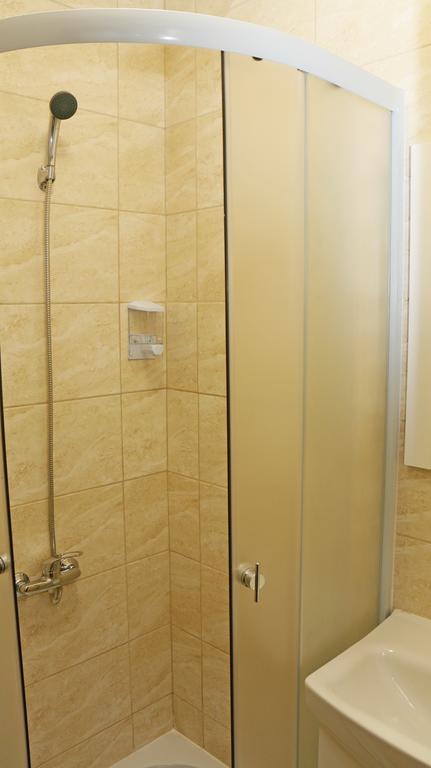 Hanu Lui Gica Spa Satu Mare Ruang foto